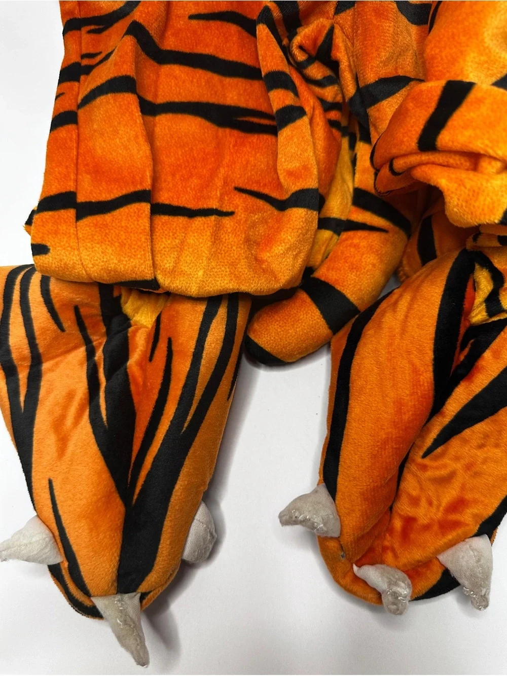 Spirit Halloween Toddler Tiger Costume Hooded Jumpsuit Size 2T